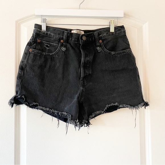 FREE PEOPLE Makai Cut Off Shorts In Washed Black Vacation - Picture 3 of 9